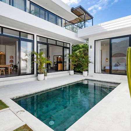 Villa Pono Pono - Uluwatu By Yolla Hospitality מראה חיצוני תמונה